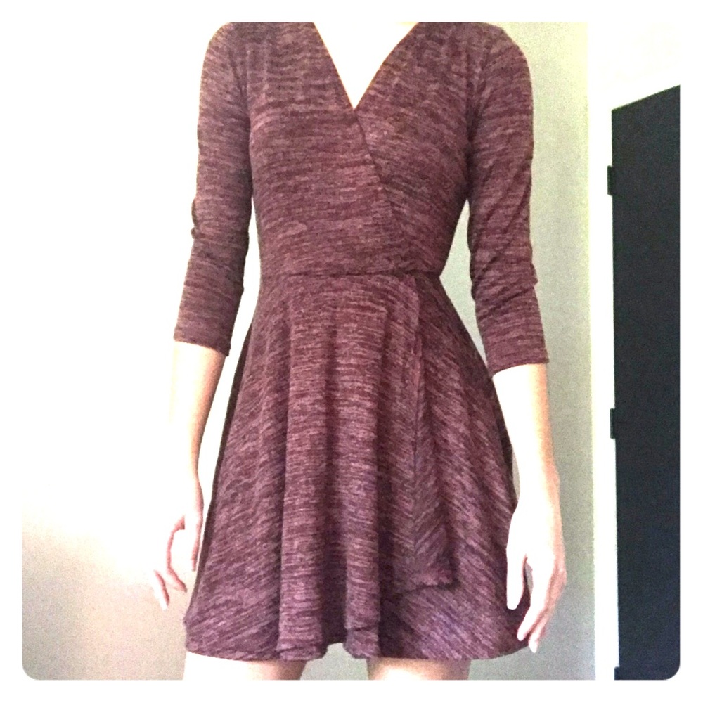 Burgundy 3/4 sleeve dress